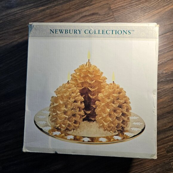 NEWBURY COLLECTION Golden Pinecone Candle Garden NEW IN BOX! - Picture 4 of 14